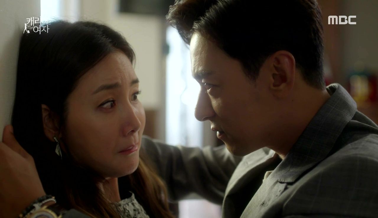 Woman With a Suitcase Episode 1 » Dramabeans Korean drama recaps